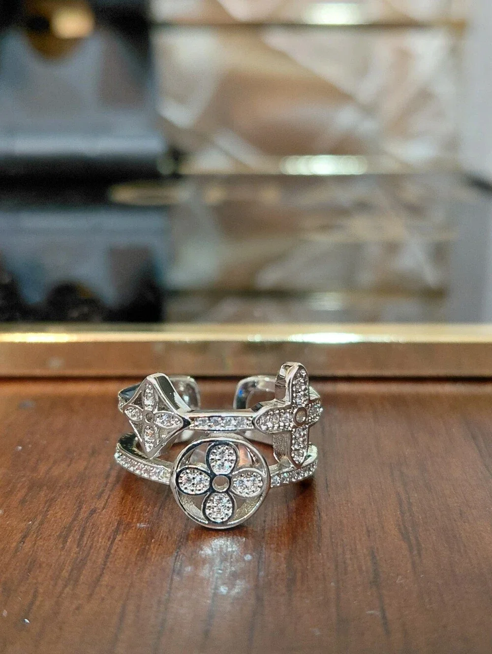 Luxury Designer FRENCH LV Fleur And Cross Silverplated Ring